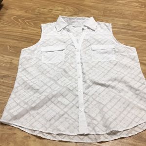 Button up tank
